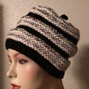 Women black and grey hand knitted hat